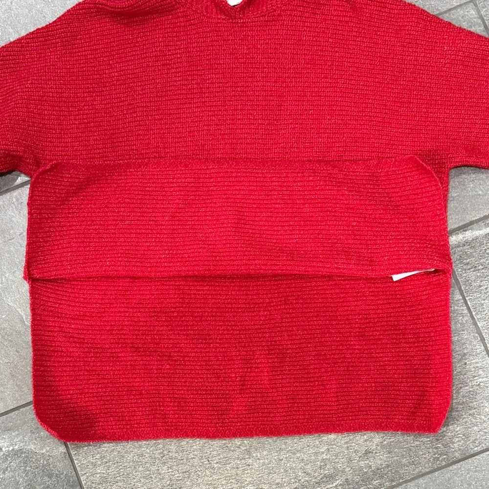 Old Navy Vibrant Red Oversized Knit Sweater - Picture 7 of 11